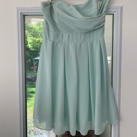 Prom dress - Picture 3 of 3